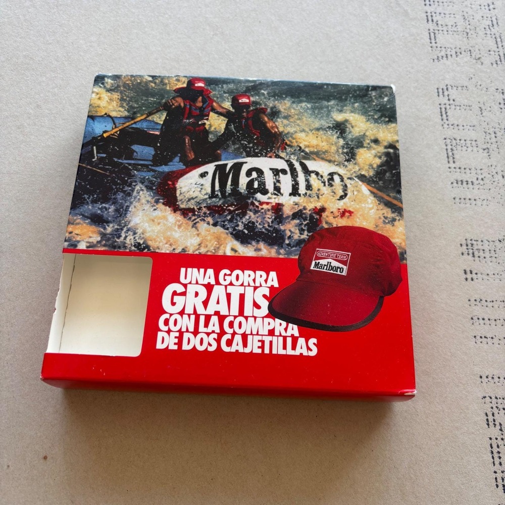 Vintage 90s Marlboro Adventure Team Hat Box